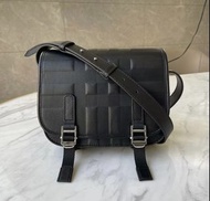 Burberry 新款出show 款郵差包，size23/17/7