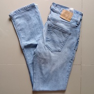 HOLLISTER Jeans Men Sz.30 Actual Waist Measurement 30 Inches Second Hand Men's Blue Color Washed As 