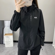 VUUG Plus Size M-5XL Couple Jacket Mens Hooded Jacket Waterproof Windproof Lightweight Womens Jacket