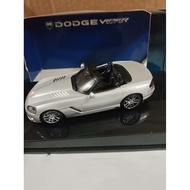 [Orphan] Autoart 1: 43 Dodge viper viper Silver Alloy Car Model Out of Print Car Model