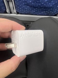 大陸兩腳 Anker 336 充電器 (67W)