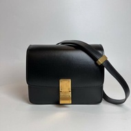 CELINE 黑色金扣牛皮box mini豆腐包