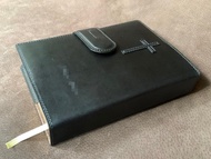 真皮牛皮 手作聖經書套 (不包含紙本聖經) 客製顏色尺寸 印英文字