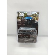 Mini GT 818 BMW i7 xDrive60 Dravit Grey 1/64 (Box/Blister)