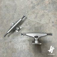 Krux Trucks KRUX K4 8.25" Skateboard Trucks