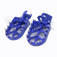 พักเท้า เหมาะสำหรับ Honda CT125. อลูมิเนียม ที่พักเท้ารถจักรยานยนต์.