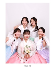 กิจกรรมถ่ายภาพเซลฟี่ในชุดฮันบกที่ซูวอน