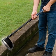 Skop Longkang Besi PW214 / PW215 – Cangkul Parit Longkang Drainage Shovel (930mm / 1080mm)