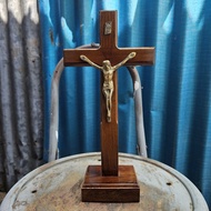 Brass Corpus Desk Cross