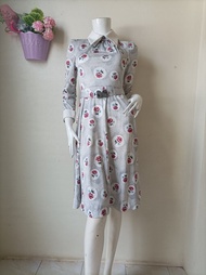 復古滑順印花洋裝，尺寸S，胸圍32吋，腰圍28吋。