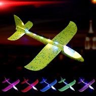 เครื่องบินของเล่นเรืองแสงกระพริบได้3สปีดเครื่องบินไฟ LED ปลอดภัยสวยงามเครื่องบินของเล่นเครื่องร่อนบินด้วยมือสำหรับสนามหญ้าเครื่องบินตลก