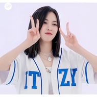 ITZY White All Members Baseball Jersey - ITZY Premium Embroidery Baseball Shirt - Concert Shirt - gi