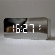 創意鏡面鬧鐘 多功能led鐘錶化妝鏡鬧鐘插電兩用鏡子鬧鐘時鐘