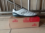 sepatu fUtsal jumbo 44 45 46 47