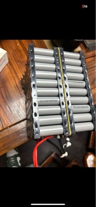 18650。 3.7 V 400粒 2500 容量，3c動力電池