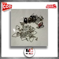 Gantungan bingkai pigura model segitiga set 100 Pcs  sekrup untuk papan 6mm