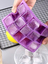 1入組帶蓋15格方形矽膠製冰盒，家居使用冰塊製造機