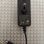 REDI STOK KAKAK SIAP KIRIM adaptor charger 9V 0.85A Tp link mr6400,