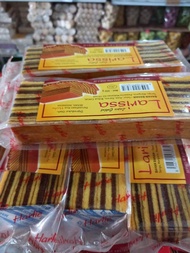 KUE LAPIS LEGIT LARISSA 300 GR