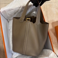 #全新全配🈶購證 #最新G刻 愛馬仕大象灰金扣菜籃子Picotin22