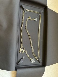 Chanel香奈兒黑金雙C腰鏈，腰鏈、項鏈兩用；
