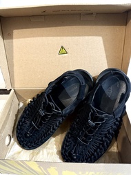 Keen 黑色編織涼鞋