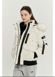 IVORY XS ⚠️ 🇰🇷🇰🇷🇰🇷女裝 鵝絨 羽絨  韓國 NATIONAL GEOGRAPHIC 羽絨 輕盈保暖 鵝絨 邊連帽羽絨外套 落雪 日本 韓國 hoodie down jacket 保暖