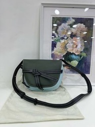 👜LOEWE Gata Bag Size 26*19*11cm at physical store in Admiralty HK羅意威 Gate 拼色馬鞍單肩包 斜孭袋 尺寸: 26*19*11cm