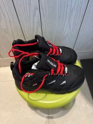 Iron Steel T-460 I.S (Shark) 安全鞋 女裝適用