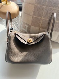 有正單！ ✨Hermès✨Lindy26 etuope ghw Lindy26 大象灰金扣