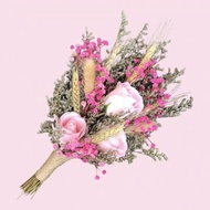 Pink breath fiance/sanding hand flowers