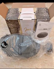 出售: 全新 原廠行貨 Ogawa 奧佳華 OL-1388 無線按摩枕，暖暖枕（灰色）按摩抱枕,熱石小枕頭.肩頸,腰背,腹,腳部 按摩器。減肥,推拿,瘦身機。產品針對腰酸背痛** 雙向按摩滾動,** 