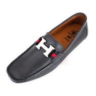 HEAVY SHOES รองเท้าโลฟเฟอร์หนังแกะสำหรับผู้ชาย รุ่น VC8234