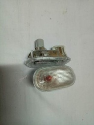 LAMPU WIRA TEPI BUMPER (Wira Waja Satria Putra Front Bumper Cornering Fender Signal Lamp)
