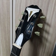 Epiphone Model: PRO-1 NA,  Acoustic Guitar 民謠木吉他，附厚身琴袋.