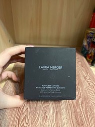 Laura Mercier 氣墊粉餅 1N0 Flax