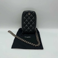 CHANEL 黑金荔枝牛皮手機包10*17.5*4 98新配件塵袋