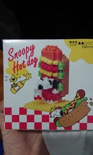 USJ Nanoblock x snoopy hot dog