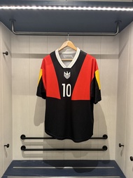 FORMD NEW COLLECTION เสื้อฟุตบอลทีมชาติเยอรมัน ดีไซด์ใหม่ สไตดล์ 90 ทรง OVERSIZE ใส่แต่งตัวง่าย ระบา