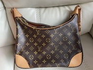LV Monogram Boulogne 30 牛角包