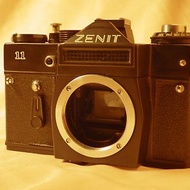 KMZ ZENIT-122 35mm film SLR camera BODY with Pentax M42 lens mount Russia 1990