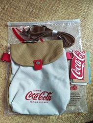 RITE 可口可樂 聯名 - V9 口袋包  卡其色 側背包 Coca-Cola Crossbody Bag 全新