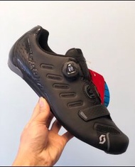 scoot road bike cycling 🚴‍♀️ cleat shoe