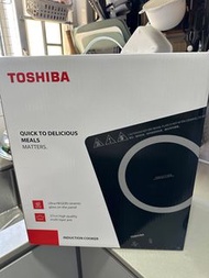 TOSHIBA 電磁爐 (盒入面重有全新不鏽鋼煲連蓋）