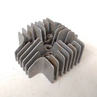 CYLINDER HEAD YAMAHA L2 SUPER YB 100 ORIGINAL BEKAS HEAD L2 SUPER PALA BUSI YB100 SEKEN ORIGINAL