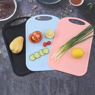 1pc A Baby's Complementary Food Cutting Board, Plastic Cutting Board Fruit Cutting Board Compact Cut