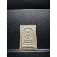 泰国佛牌，牌贴：B8039, 牌名：崇迪 - 少哈 - 仑坤兴坤通坤邋版 - 花粉混合油料质师父：龙婆坤 - 瓦班莱寺庙 - 纳空拉察洗玛府  佛历：2536年