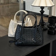 BV Bag PINACOTECA Handbag Bag Loose Casual Exquisite Same Style Classic Woven BV Handbag Bag