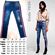 7034 PATCH JEANS
