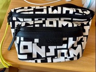 Longchamp 腰包